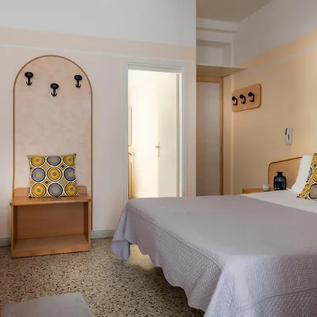 Eliseo Hotell 3*